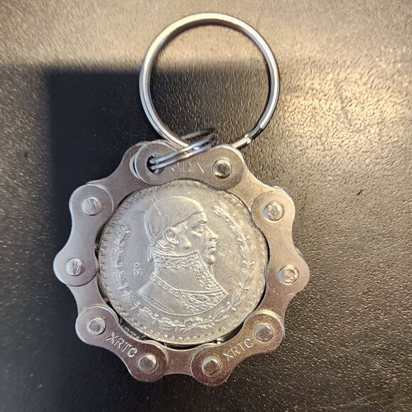 Commemorative 1959 Mexican Silver Peso Keychain 10% Silver Biker Chain Keyring - Picture 8 of 8